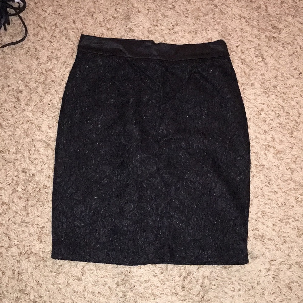 black floral lace skirt!
